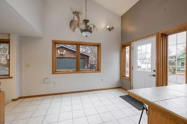 La Crosse, WI 54601,2435 Jackson STREET