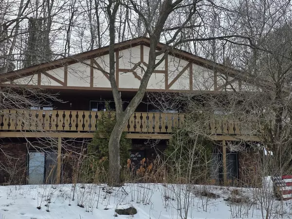 919 Raymond DRIVE, Sheboygan Falls, WI 53085