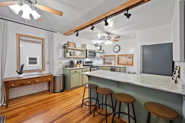 1236 Park ROW, Lake Geneva, WI 53147