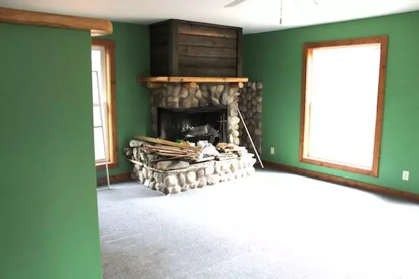 Eagle River, WI 54521,839 Sundstein ROAD