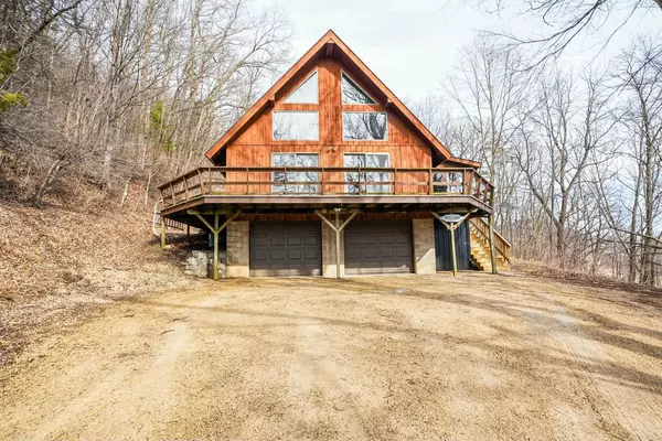 E5558 Spring Coulee ROAD, Coon Valley, WI 54623