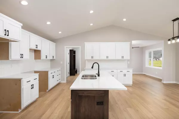 Holmen, WI 54636,1928 Arches DRIVE