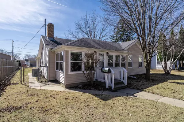 950 Henry STREET, Lake Geneva, WI 53147