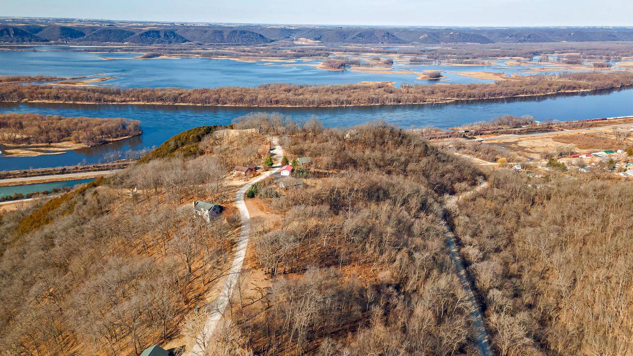 De Soto, WI 54624,65924 DESOTO BLUFFS DRIVE