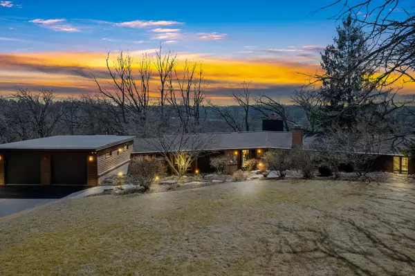 S100W31365 County Road LO, Mukwonago, WI 53149