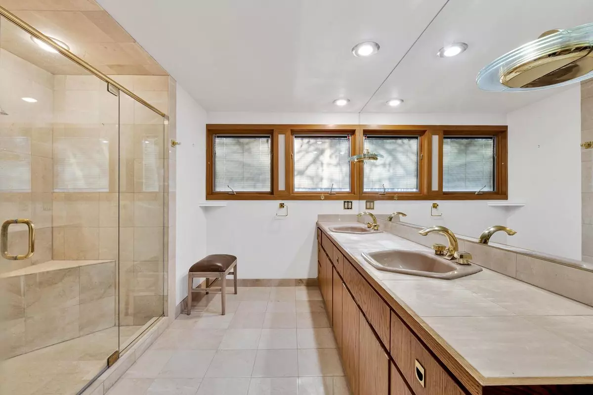 Franklin, WI 53132,7679 S 68th STREET