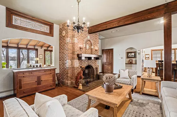 Elkhart Lake, WI 53020,281 S Lake STREET