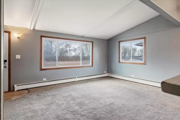 Onalaska, WI 54650,1403 County Road Ss