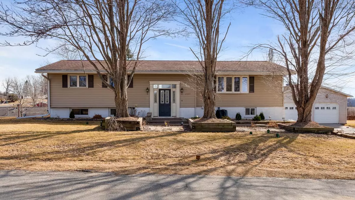 La Crosse, WI 54601,W4937 Troy ROAD