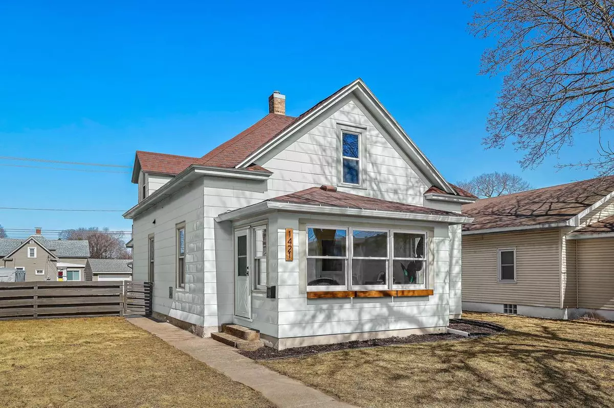 La Crosse, WI 54601,1421 Redfield STREET