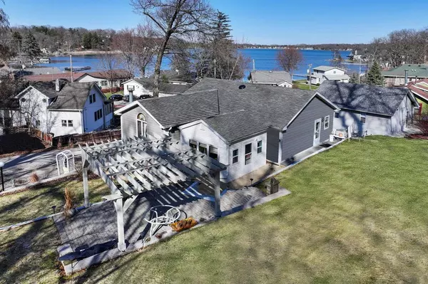 Twin Lakes, WI 53181,509 Indian Point ROAD