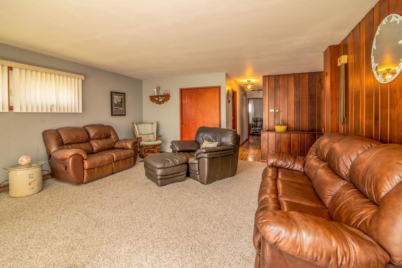 Watertown, WI 53094,210 S 6th STREET