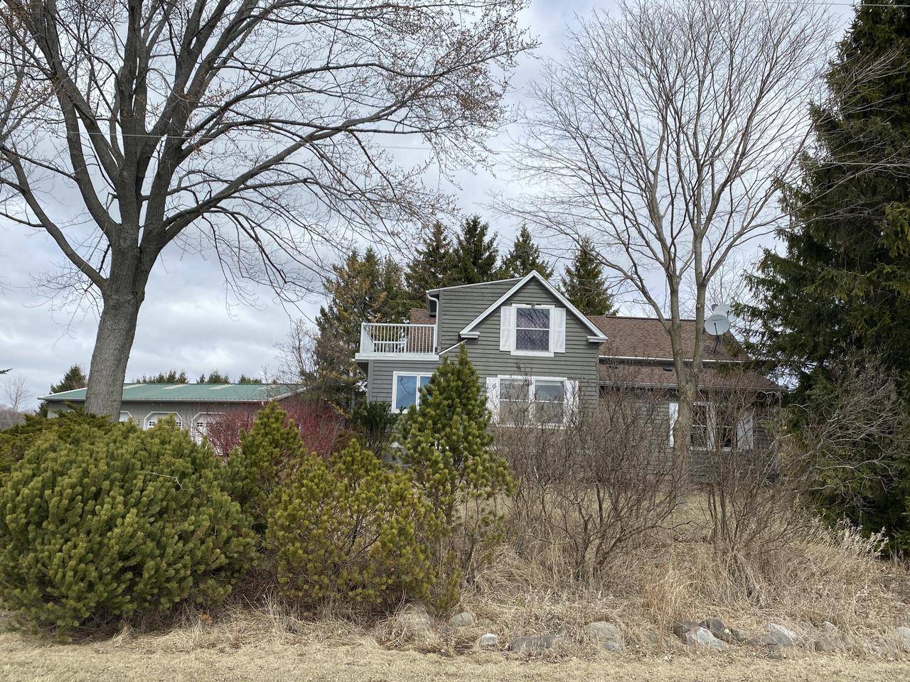 1618 E Hawthorne DRIVE, Fredonia, WI 53021