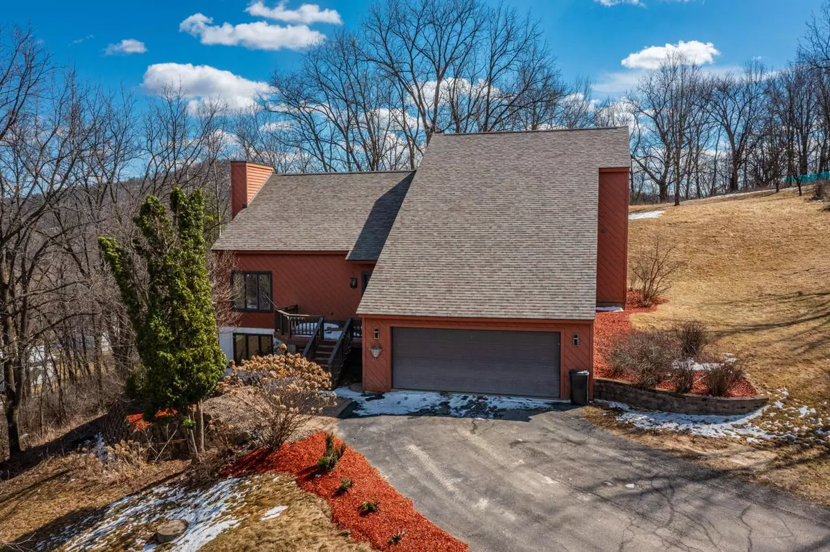 Coon Valley, WI 54623,E4269 US HWY 14