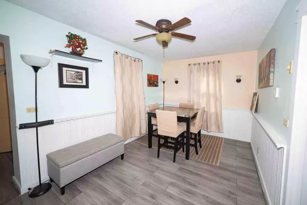 Watertown, WI 53094,512 Dewey AVENUE