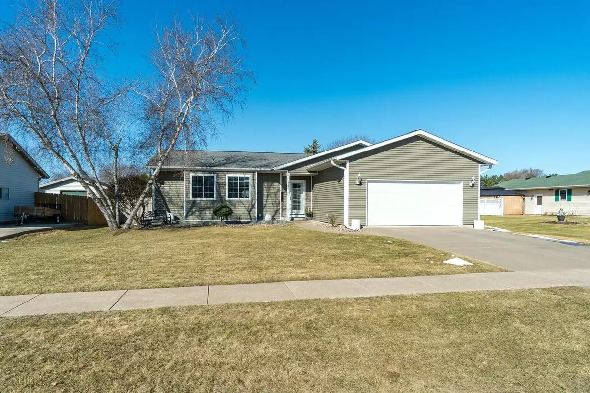 West Salem, WI 54669,620 Lee DRIVE