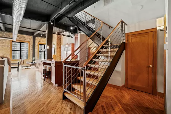 Milwaukee, WI 53203,730 N Plankinton AVENUE #10C,10D