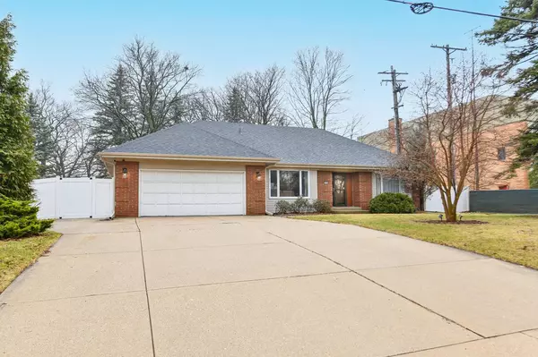 Greenfield, WI 53221,3009 W Grange AVENUE