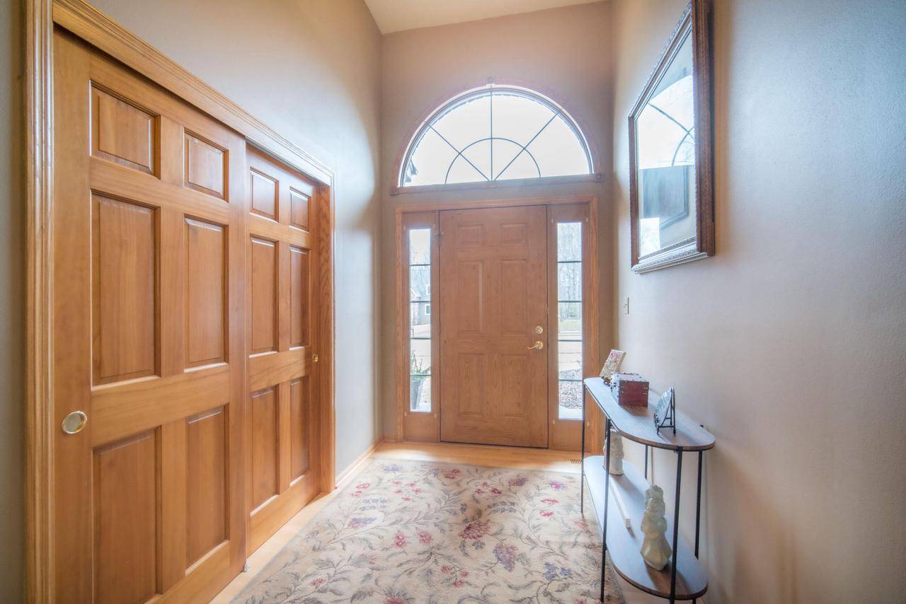 West Bend, WI 53095,1513 Hawthorn DRIVE