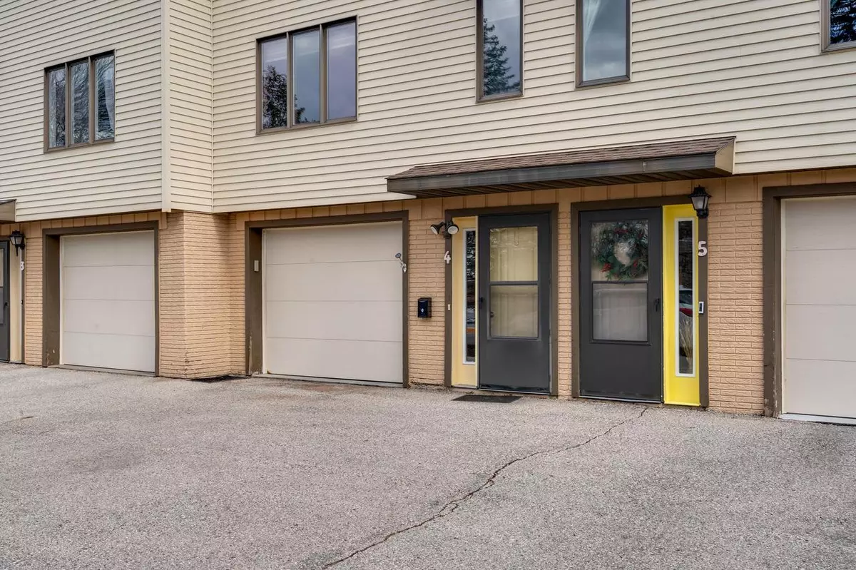 La Crosse, WI 54601,5241 33rd STREET S ##4