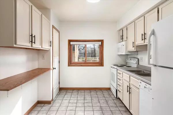 La Crosse, WI 54603,1707 St Andrew STREET