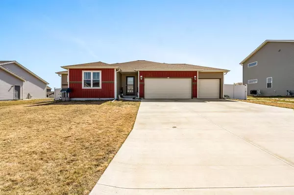 Watertown, WI 53094,911 Ridge COURT