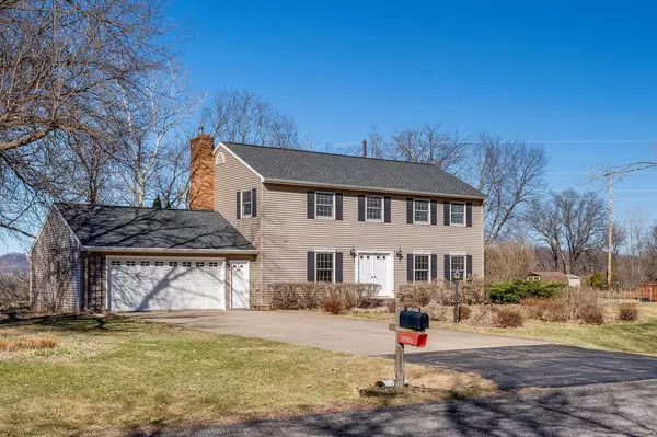 2832 Eastbrook DRIVE, La Crosse, WI 54601