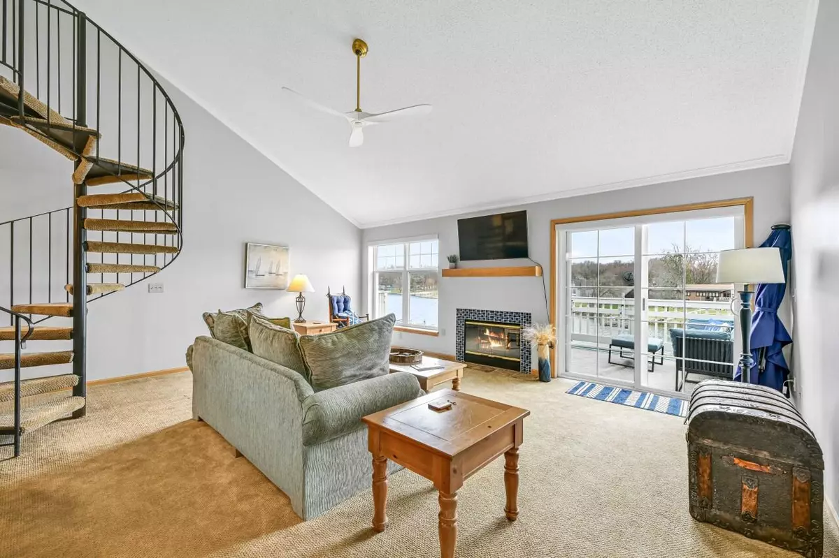 Delavan, WI 53115,2205 Landings LANE