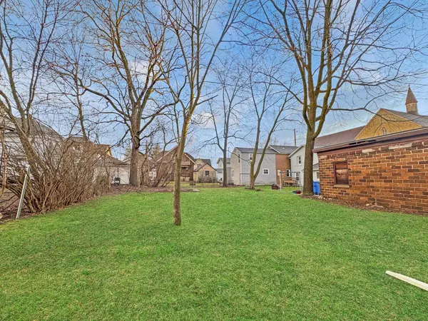 Watertown, WI 53094,405 Cole STREET