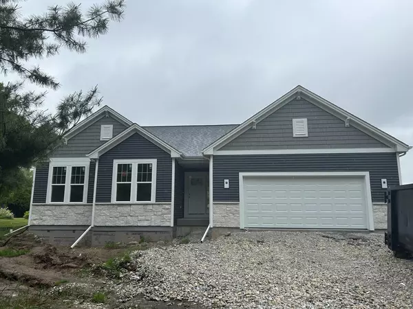 4860 S 87th STREET, Greenfield, WI 53228