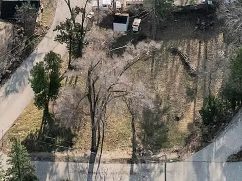 Twin Lakes, WI 53181,343 OAK RIDGE DRIVE