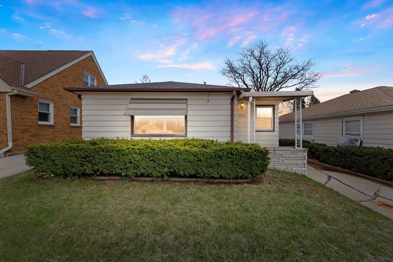 2332 S 99th STREET, West Allis, WI 53227