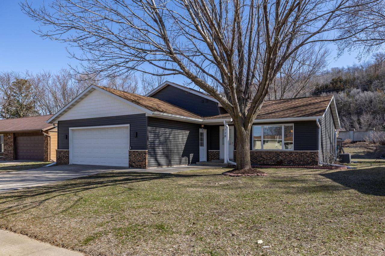728 14th AVENUE N, Onalaska, WI 54650
