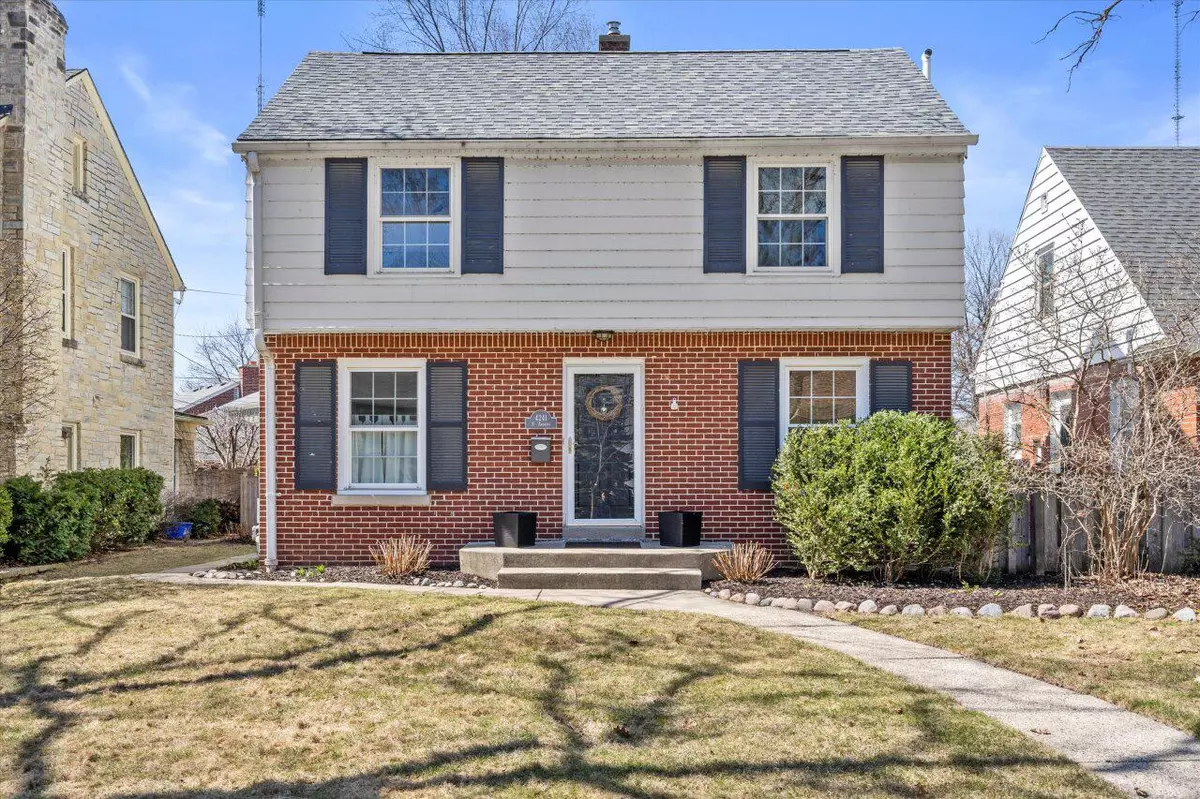 Shorewood, WI 53211,4241 N Ardmore AVENUE