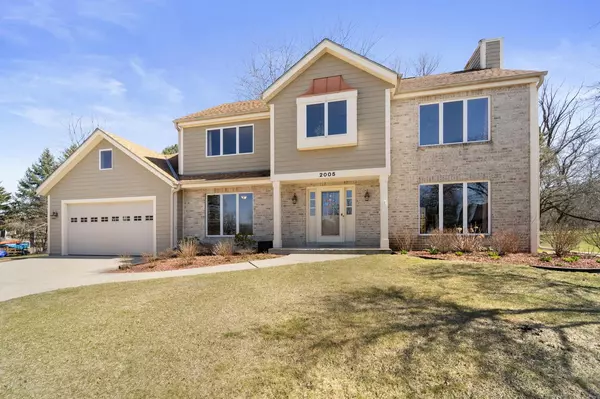 Waukesha, WI 53186,2005 Laurelwood COURT