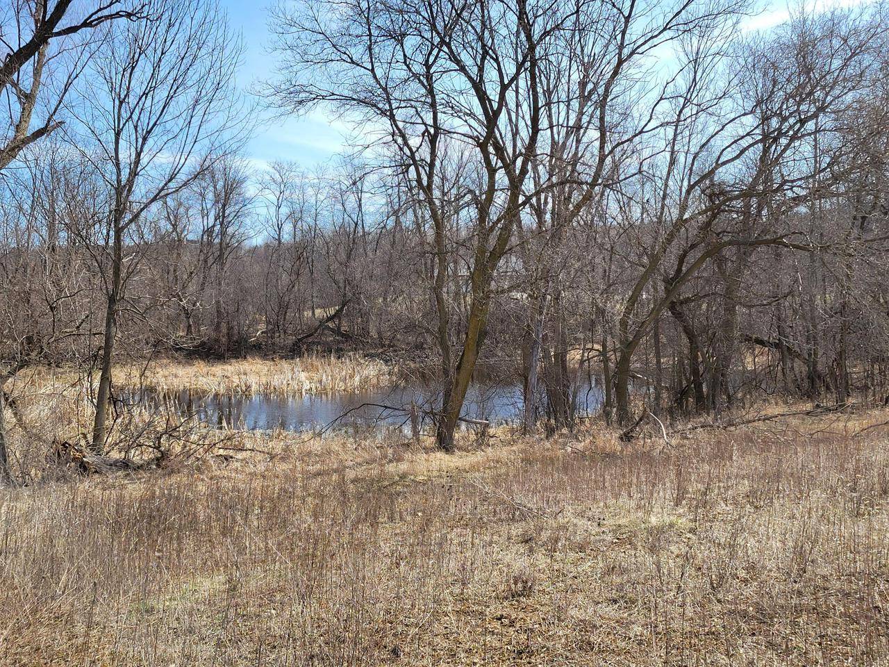 LT4 ASHBURY COURT, Hartford, WI 53027