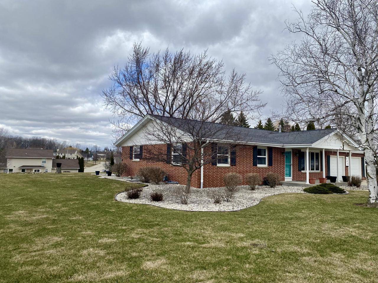 Fredonia, WI 53021,307 Summit DRIVE