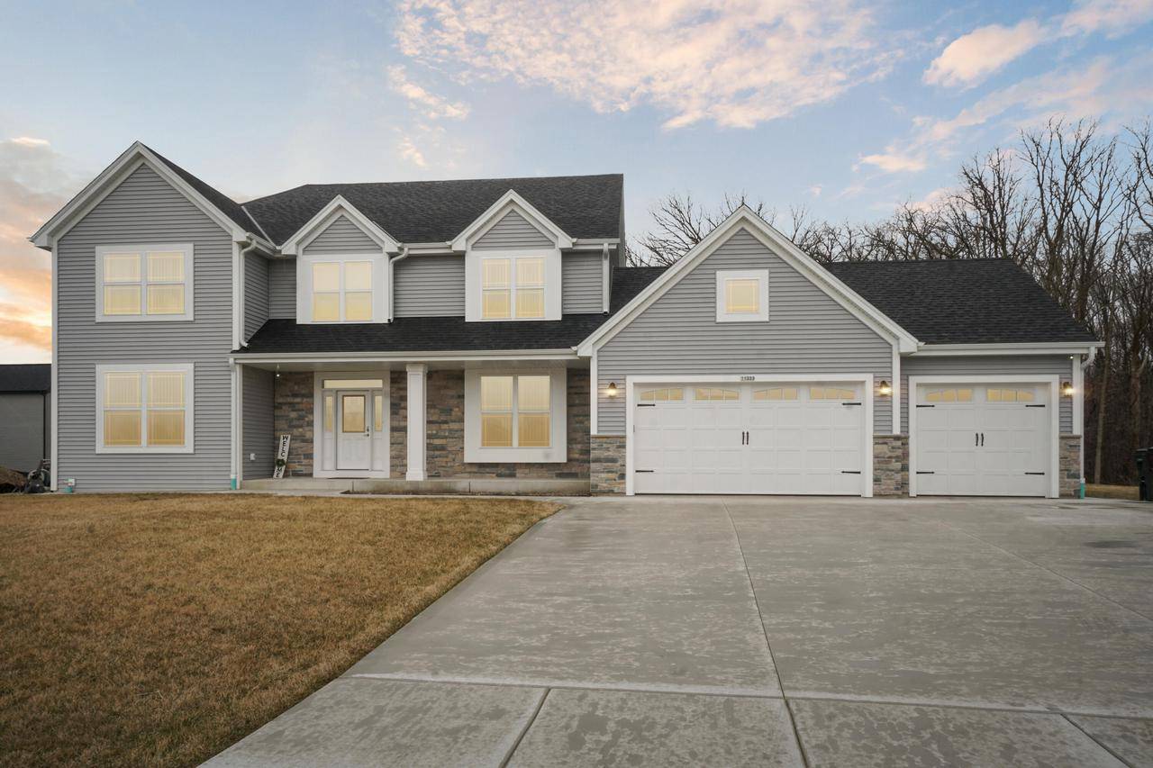 11333 W Meadowview DRIVE, Franklin, WI 53132