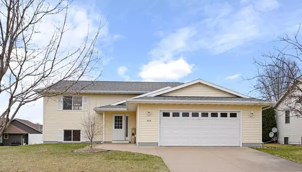 809 Silver DRIVE, Holmen, WI 54636