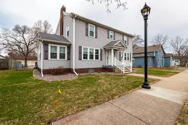 2215 George STREET, La Crosse, WI 54603