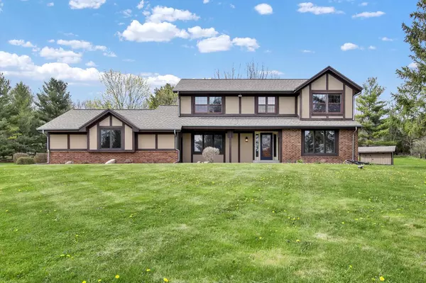 S74W20710 Field DRIVE, Muskego, WI 53150