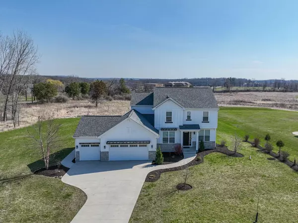 N1470 Meadow Ridge LANE, Lake Geneva, WI 53147