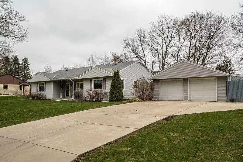 Muskego, WI 53150,W179S6666 Ranch DRIVE