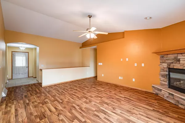 Holmen, WI 54636,2026 Crooked AVENUE