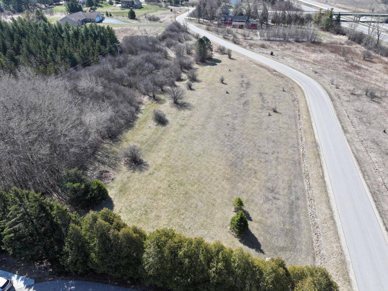 1546 INDIAN HILL DRIVE, Grafton, WI 53024