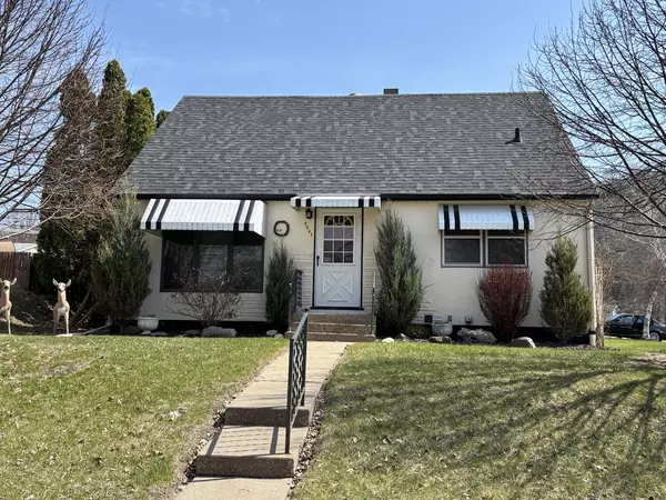 3047 Maple DRIVE, La Crosse, WI 54601