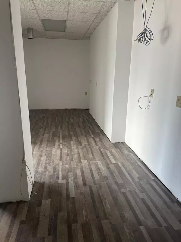 Onalaska, WI 54650,114 2nd AVENUE N