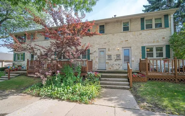 Whitefish Bay, WI 53217,4930 N Shoreland AVENUE
