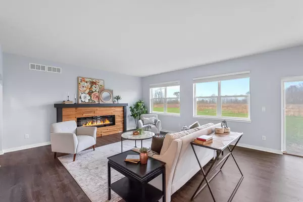 Oak Creek, WI 53154,10835 S 10th AVENUE S