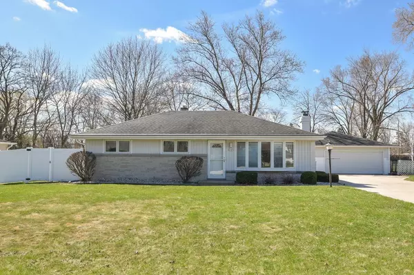 Franklin, WI 53132,4107 W Mary Ann DRIVE